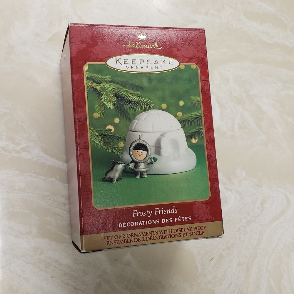 Hallmark 2000 “Frosty Friends” set of 2 Ornaments with display piece igloo